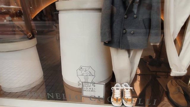 Предрождесвенская Испания. Уличная мода 2020 2021. Испания СЕГОДНЯ. смотреть онлайн