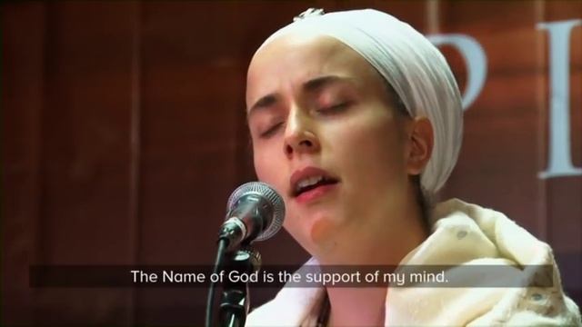 Nam Niranjan Neer Narayan - Nirinjan Kaur at Sat Nam Fest 2010 смотреть онлайн