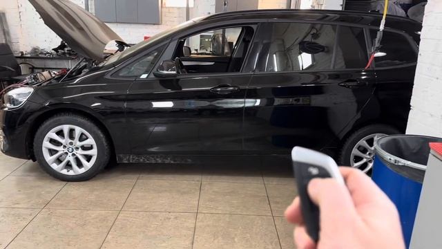 BMW F46 привязка оригинального ключа / BMW F46 program OEM smart key смотреть онлайн