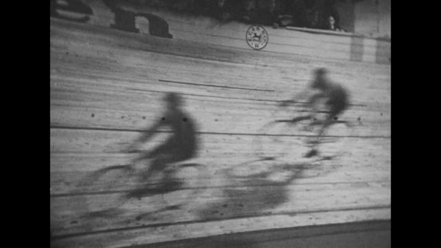 Berlin: Symphony of a Metropolis (1927) by Walter Ruttmann, Clip: Akt V: The velodrome... смотреть онлайн