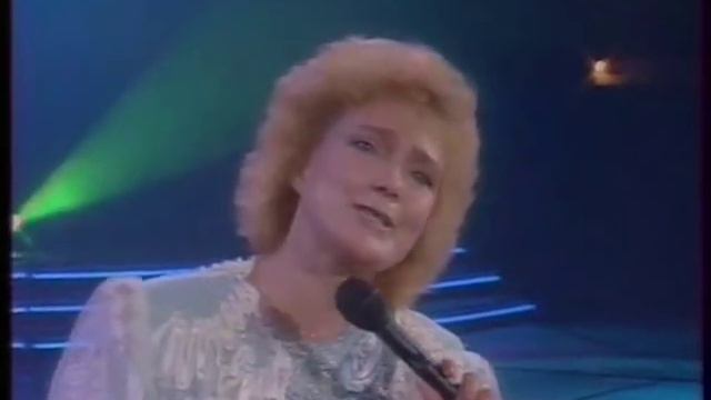 Е Шаврина горлица и дятел