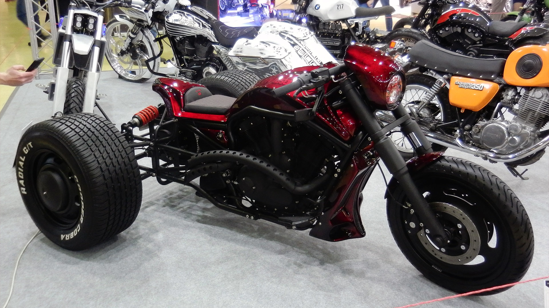 Harley Davidson V-rod trike смотреть онлайн