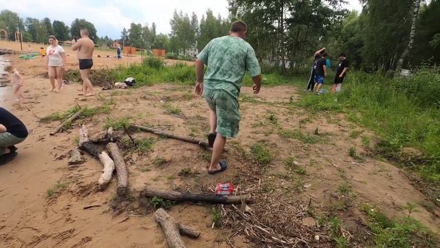 Поездка в Калязин на Волгу.Гоняем на лодке,паримся в баньке,хорошо отдыхаем большой компанией. смотреть онлайн