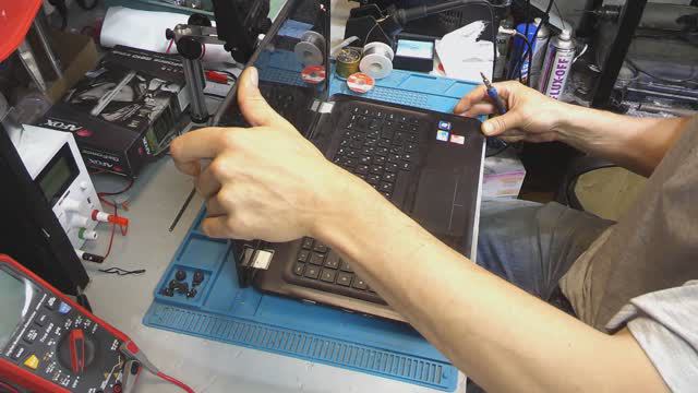 Простой ремонт ноутбука HP Pavilion. Замена USB порта. смотреть онлайн