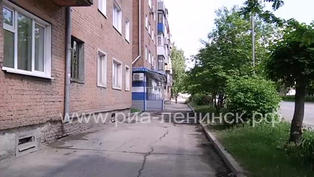 Дети продолжают получать травмы в результате выпадения из окон смотреть онлайн