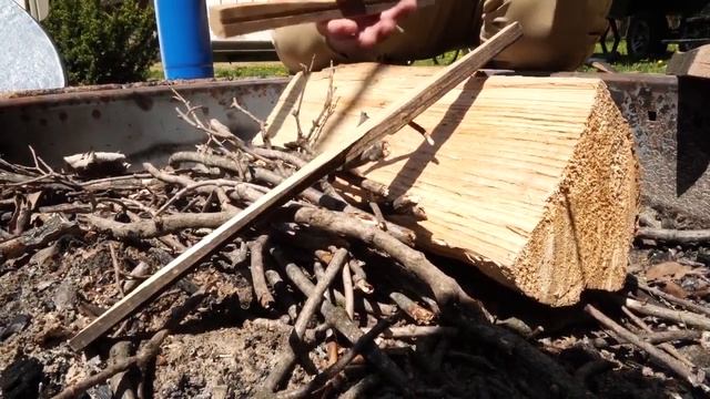 Build with Fire: How to Make a Fire on a Windy Day смотреть онлайн