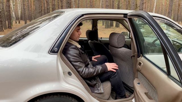 Почти музей, почти олдтаймер. Toyota Corolla 1995 года смотреть онлайн