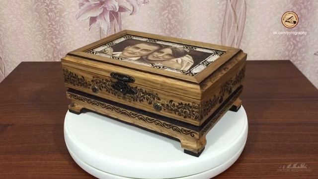Шкатулка с портретом на заказ. Подарок на деревянную свадьбу. Пирография. смотреть онлайн