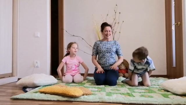 ЙОГА ДЛЯ ДЕТЕЙ. ПОЗА ВЕРБЛЮДА. смотреть онлайн