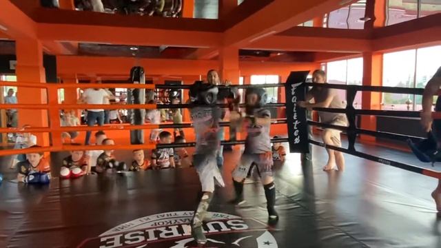Детский спорт. Тайский бокс, дети 6 лет в #Fight_club_sunrise #муайтай #тайскийбокс смотреть онлайн