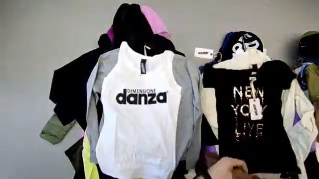 Одежда Danza 40 шт/ 15 уе (1 шт) смотреть онлайн