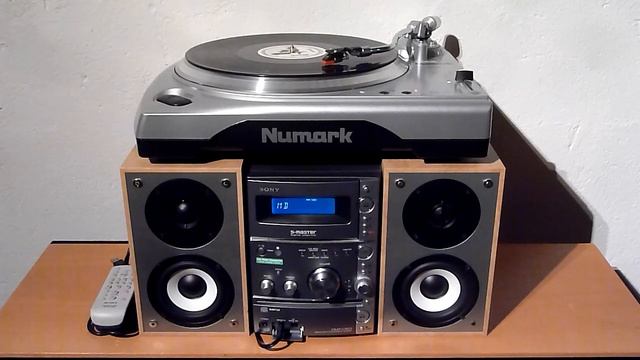 Numark DJ TT w USB + Sony Micro HiFi CMT-CPZ2 play Dead Kennedys смотреть онлайн