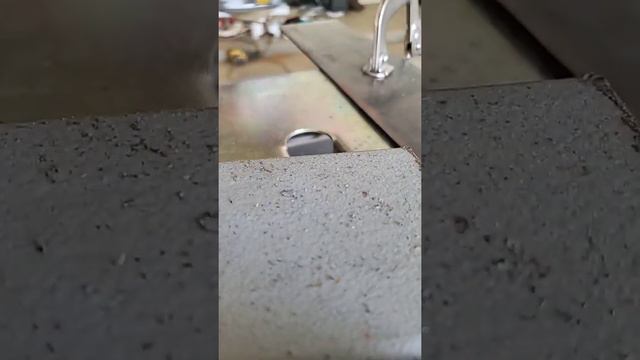 Diy metal patio furniture, cutting new end caps to chair legs смотреть онлайн