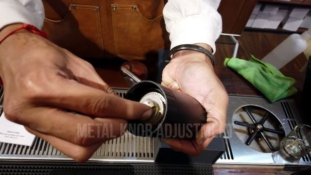 HAND COFFEE GRINDER KOPI MANUAL METAL BODY STAINLESS STEEL BURR JS-G2 смотреть онлайн