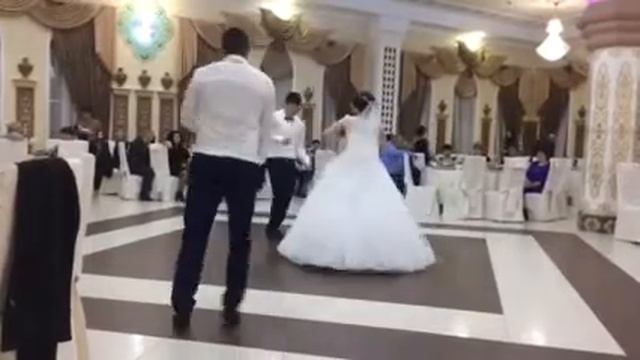 Свадьба.Симферополь.Лучшие друзья зажигают? смотреть онлайн