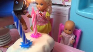ДЕВОЧКА ИЛИ МАЛЬЧИК? КАТЯ И МАКС ВЕСЕЛАЯ СЕМЕЙКА! Кого родит #Барби #мультик с куклами для детей