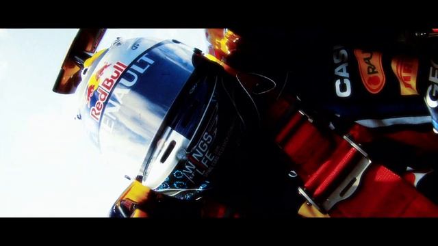 Casio Edifice and Red Bull EQW-A1000DB-1AER смотреть онлайн