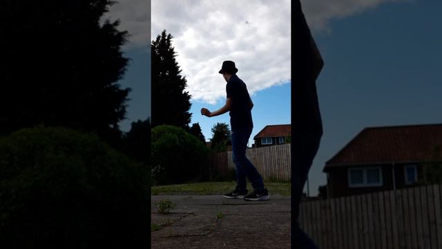 Cooplex, Yohan Gerber- Radioactive (Shuffle Dance) смотреть онлайн