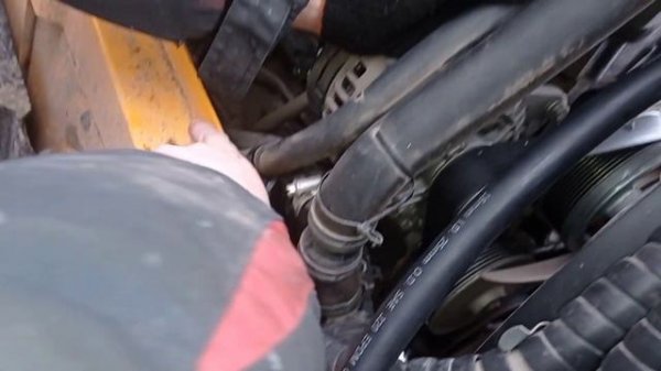 Как установить подогреватель Бинар 5s на экскаватор JCB.