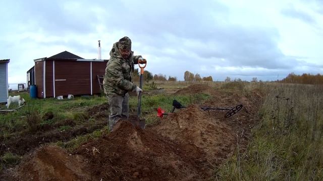 19.10.23. Клада нет-одно ржавое железо.