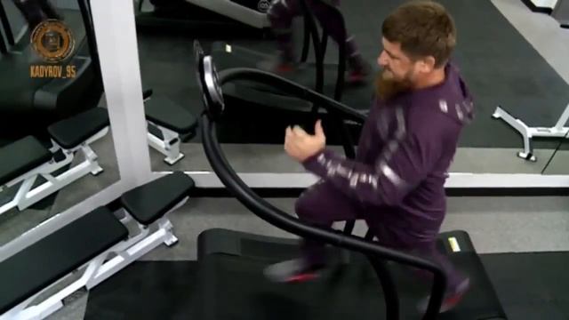 Кадыров купил новую беговую дорожку смотреть онлайн