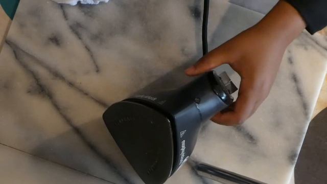 HOW TO CLEAN AN IRON | BASE /BOTTOM OF THE IRON | BURNT IRON #cleaniron #pinkstuff смотреть онлайн