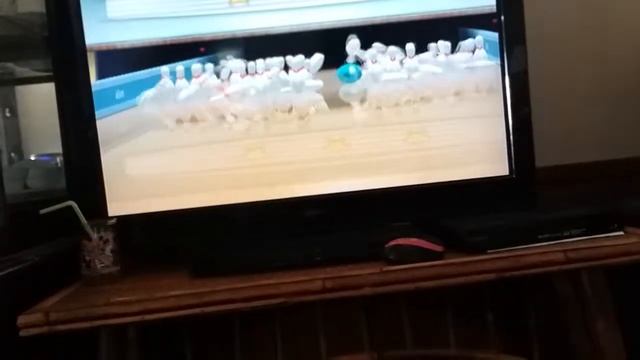 Wii sports bowling crazy strikes and fails 2 смотреть онлайн