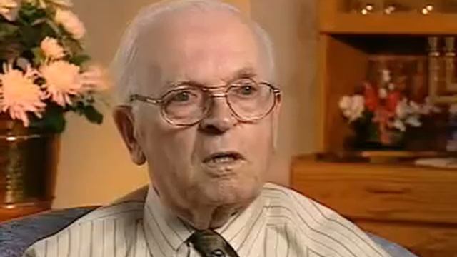 WWII Rescue/Aid Provider Arie Van Mansum | USC Shoah Foundation смотреть онлайн