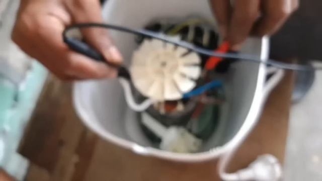 BLENDER PHILIPS HR2222/30 THERMO PROTECTOR RUSAK смотреть онлайн