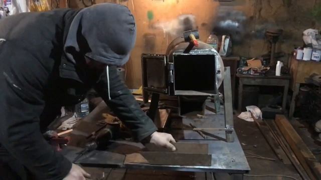 Самая простая буржуйка. Гаражная печь. Печь с газового балона. смотреть онлайн