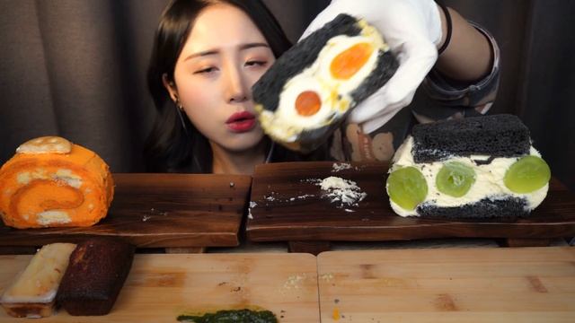 사는데만 3주 걸렸어..? 돌체테리아 휘낭시에 먹방 ASMR MUKBANGㅣ타마고산도 황치즈 뽀또롤ㅣDESSERT FINANCIER CHOCOLATE смотреть онлайн