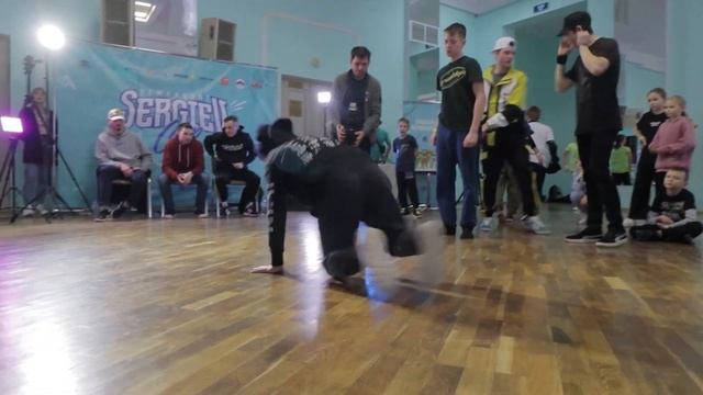 БАТЛ SERGIEV CUP 2022 - BREAK DANCE 40 смотреть онлайн