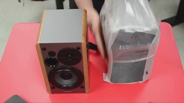 Unboxing And Testing Edifier R1280T $100 Speakers With Built-In Amp