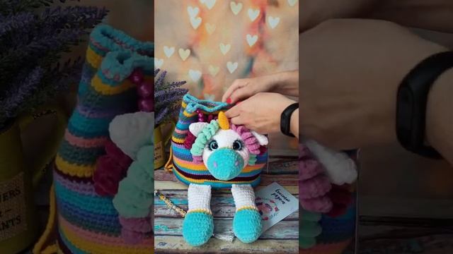 Самый замечательный подарок для девочки. Рюкзак единорог? смотреть онлайн