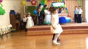 Красивый Вход на ВЫПУСКНОЙ бал ? УЛЕТАЙ