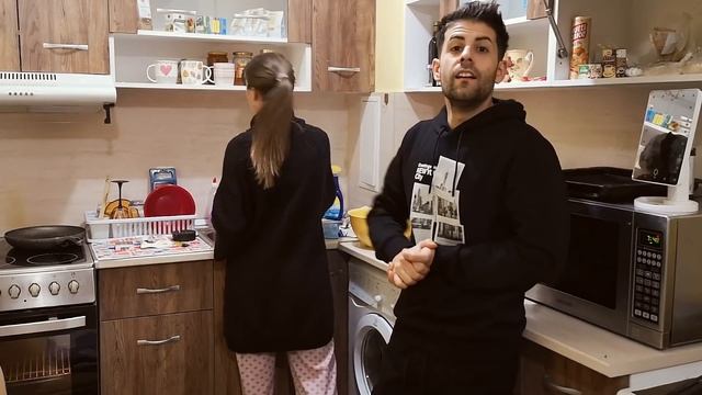 ХАЙДЕ ДА ХОДИМ У НАС - Светът на Ванката смотреть онлайн