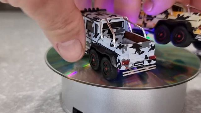 Unboxing 3 Premium ERA Car Mercedes-Benz G63 AMG 6x6 Offroad Gray camo 1/64 смотреть онлайн
