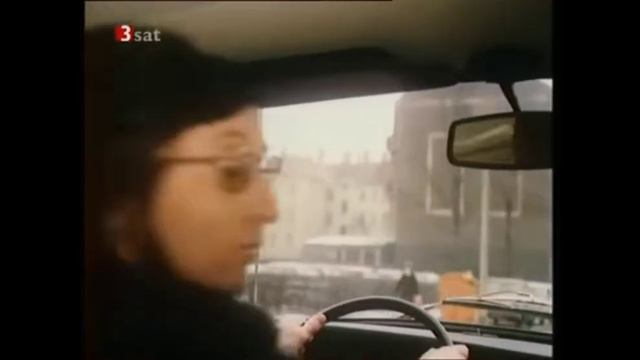 Телефон полиции:110 (1976) "Почти Идеальная вещь" short car chase scene смотреть онлайн