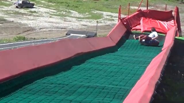 Покрытие Сноупласт для тюбинга и летних горок смотреть онлайн