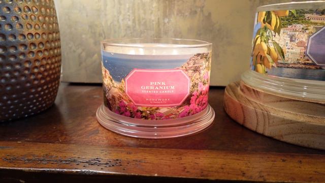 Candle Review: Homeworx Amalfi Coast Trio: Amalfi Coast, Pink Geranium, Salted Caramel Gelato