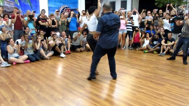 Alex+Desiree Dominican Bachata Basics CSSF Rovinj 2018 June 29th смотреть онлайн