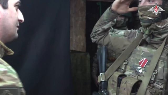 Без единого выстрела пленили украинских военнослужащих и заняли опорный пункт 🎖 Шестнадцать ордено смотреть онлайн