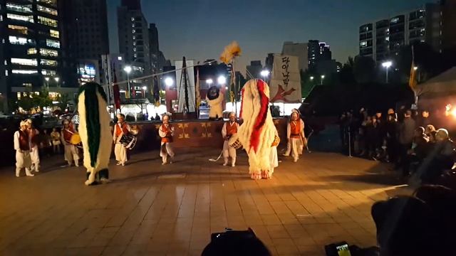 Lion Dance at Olympic Park смотреть онлайн
