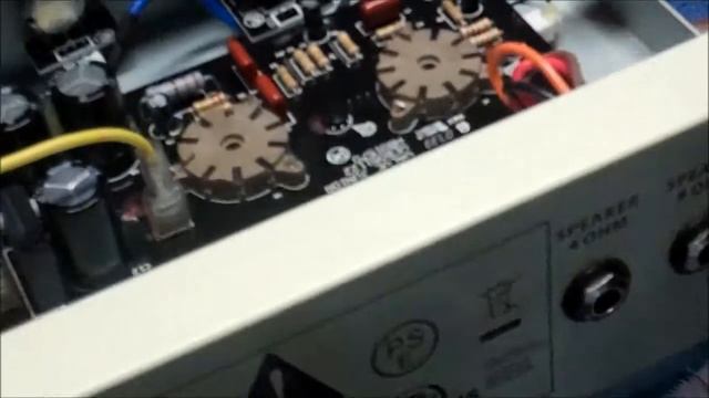 DK Gets an Epiphone Valve Jr.... and takes it apart for no good reason смотреть онлайн