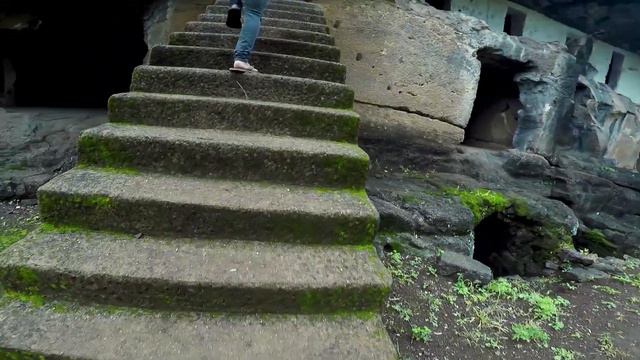 LOST IN THE JUNGLE 😪 | AMBIKA BUDDHIST CAVES | VADAJ DAM | KTM DUKE 390 | YAMAHA FZS | ROSHAN KHATR смотреть онлайн