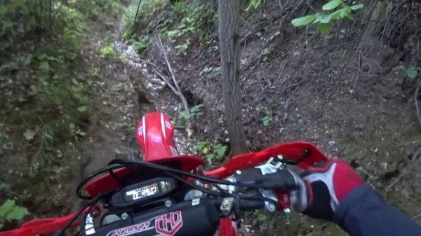 Прохват на тропе карася. Выживал как мог! @_ReakToR_ #Hasky#эндуро#эндуропокатушки