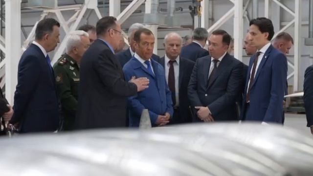 Дмитрий Медведев продемонстрировал, что с минометными минами и авиационными бомбами производство спр смотреть онлайн