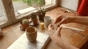 Чашка из глины без гончарного круга