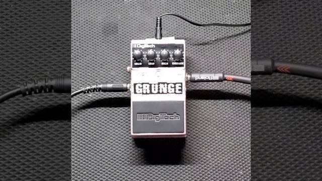 Digitech Grunge Distortion effects pedal... Review and Demo. Will it change my mind???? смотреть онлайн