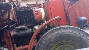 Раскололи трактор т 25 на две части